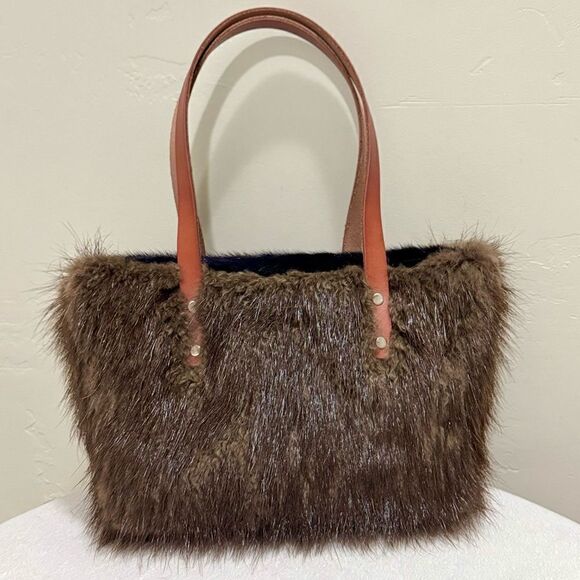 Handmade Genuine Beaver Fur Natural Color Tote Bag/Shoulder bag/Crossbody - Picture 1 of 16